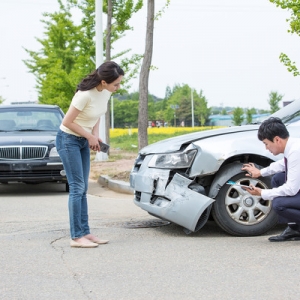 纽约律师解析：华人自驾游出车祸怎么处理