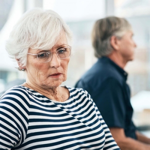 什么是 “灰色离婚”？它如何影响遗产计划？