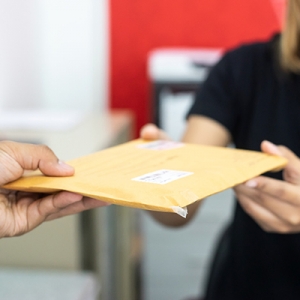 如果收到了法院传票怎么办？能否拒绝签收？